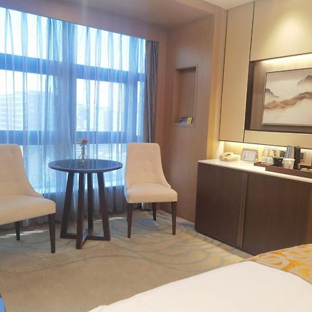 Jin Jiang Pine City Hotel Shanghai Exterior foto