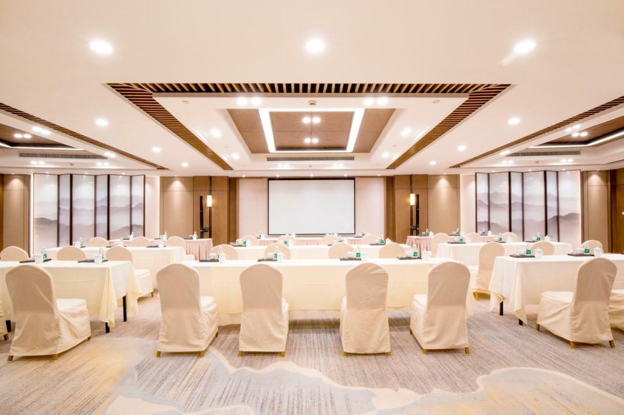 Jin Jiang Pine City Hotel Shanghai Exterior foto